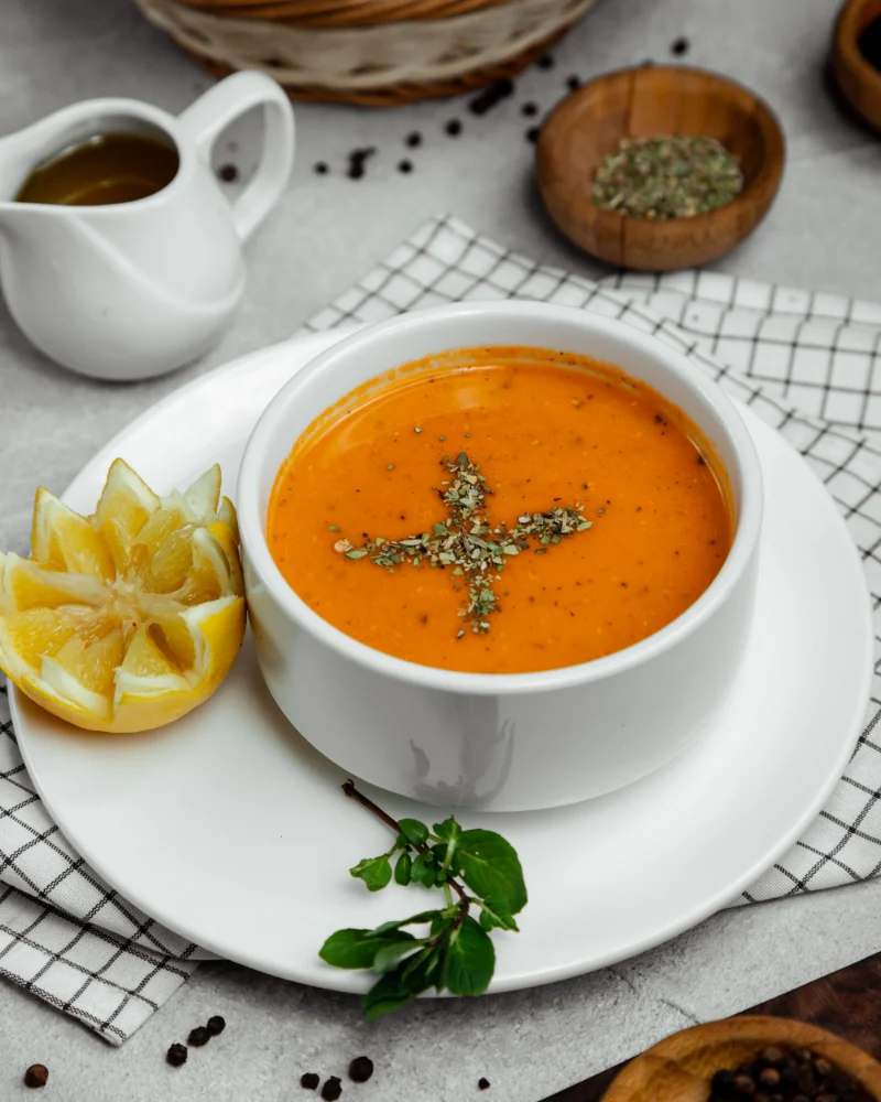 En Yaygın Çorba Tarifi: Kolay ve Lezzetli Domates Çorbası Nasıl Yapılır?